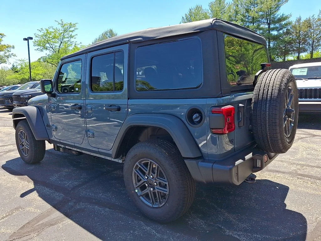 New 2026 Anvil Clear-Coat Exterior Paint Jeep Sport S image 3