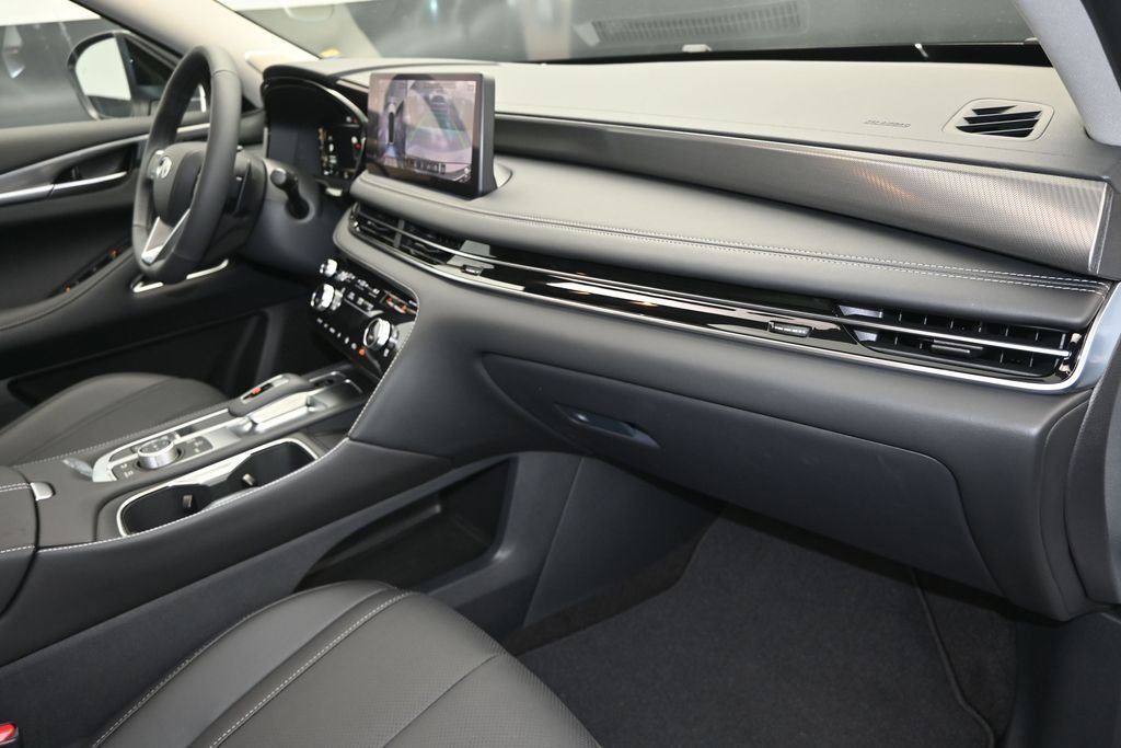 New 2027 RADIANT WHITE INFINITI Luxe FWD image 25