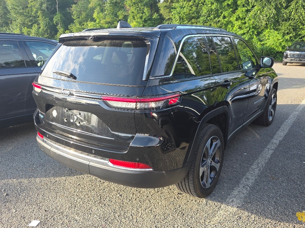 Used 2023 Diamond Black Crystal Pearl Coat Jeep 4xe image 4