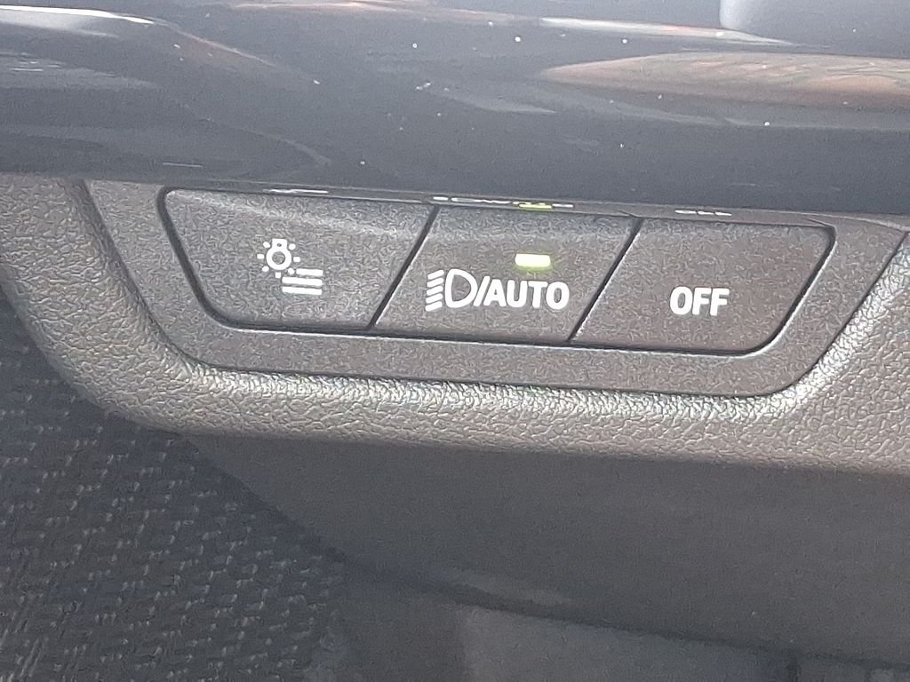 Certified Used 2025 Black Sapphire Metallic BMW xDrive28i image 24