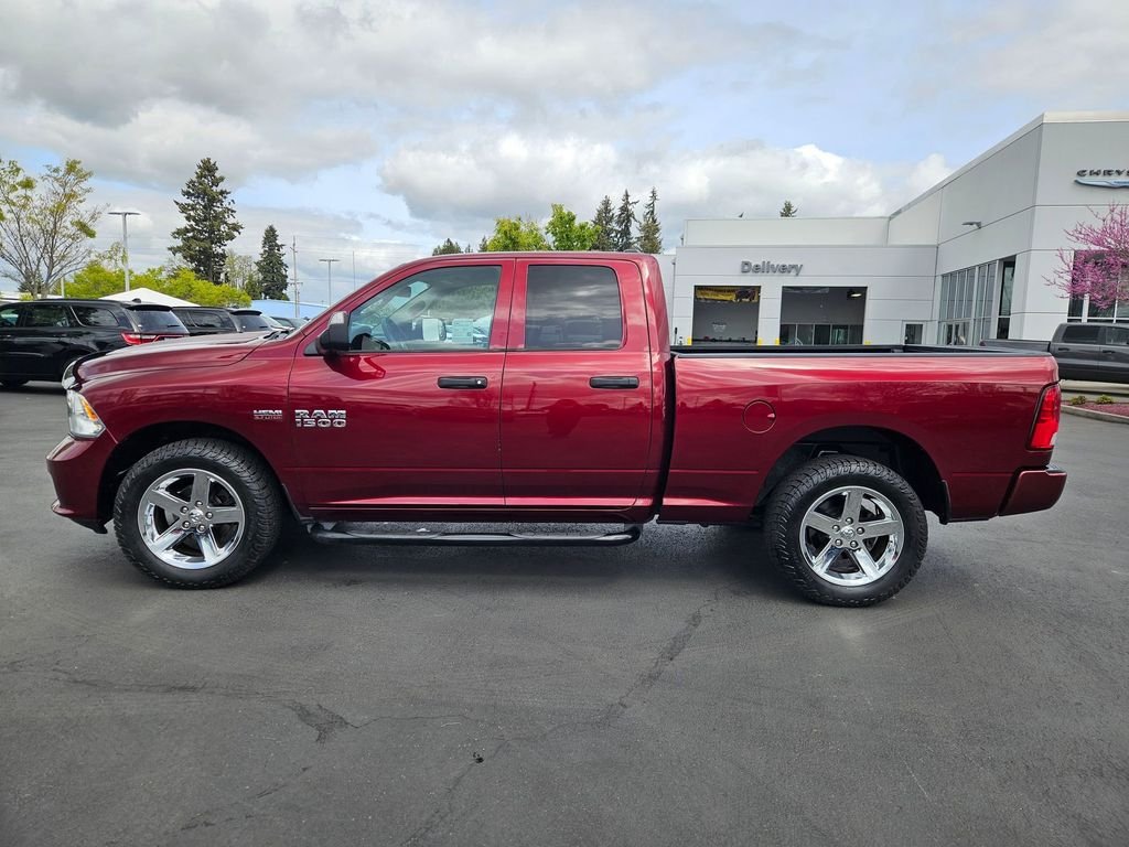 Used 2017 Delmonico Red Pearlcoat Ram Express image 3