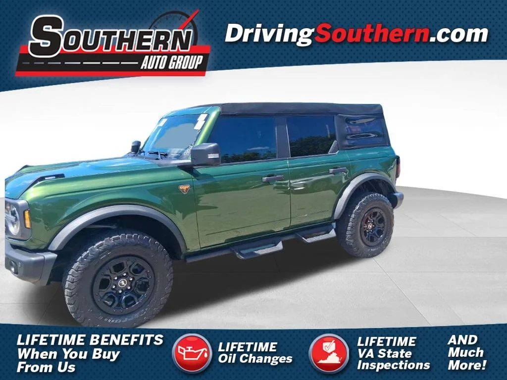 Used 2023 Green Ford Badlands image 1