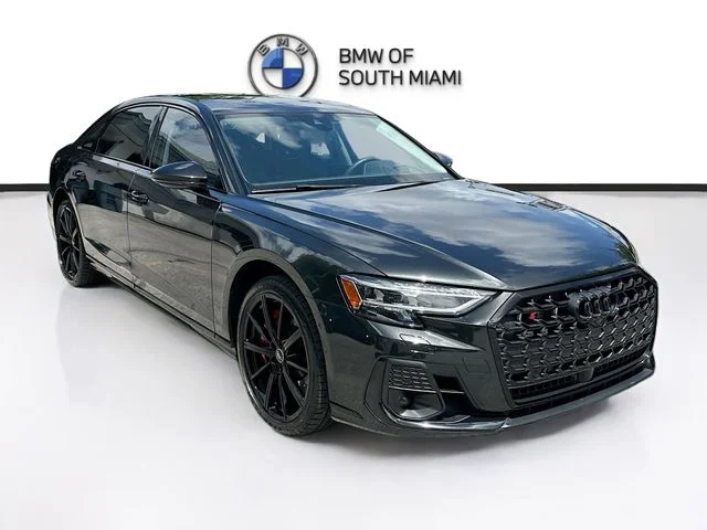 2022 Audi S8 4.0T quattro Tiptronic's photo