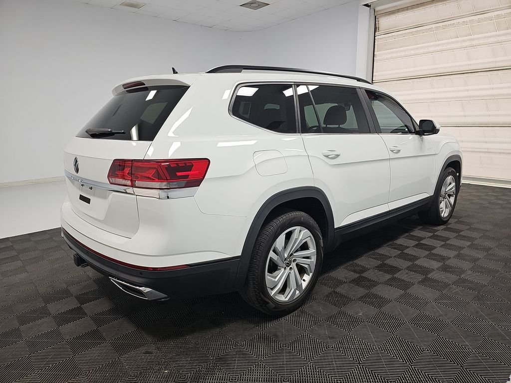 Used 2023 White Volkswagen 3.6L V6 SE w/Technology image 4