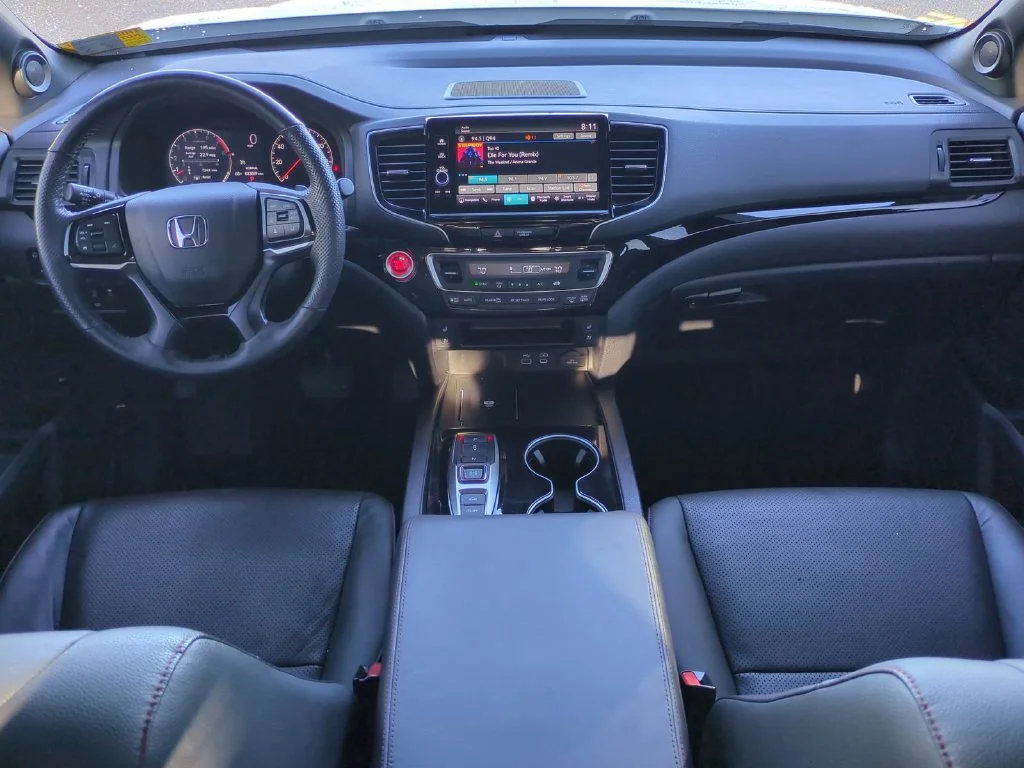 Used 2025  Honda Black Edition image 15