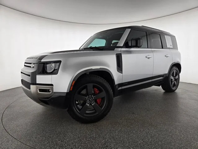 2022 Land Rover Defender X's photo