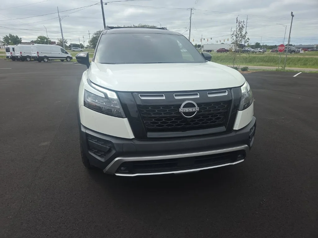 Used 2024 White Nissan Rock Creek image 2