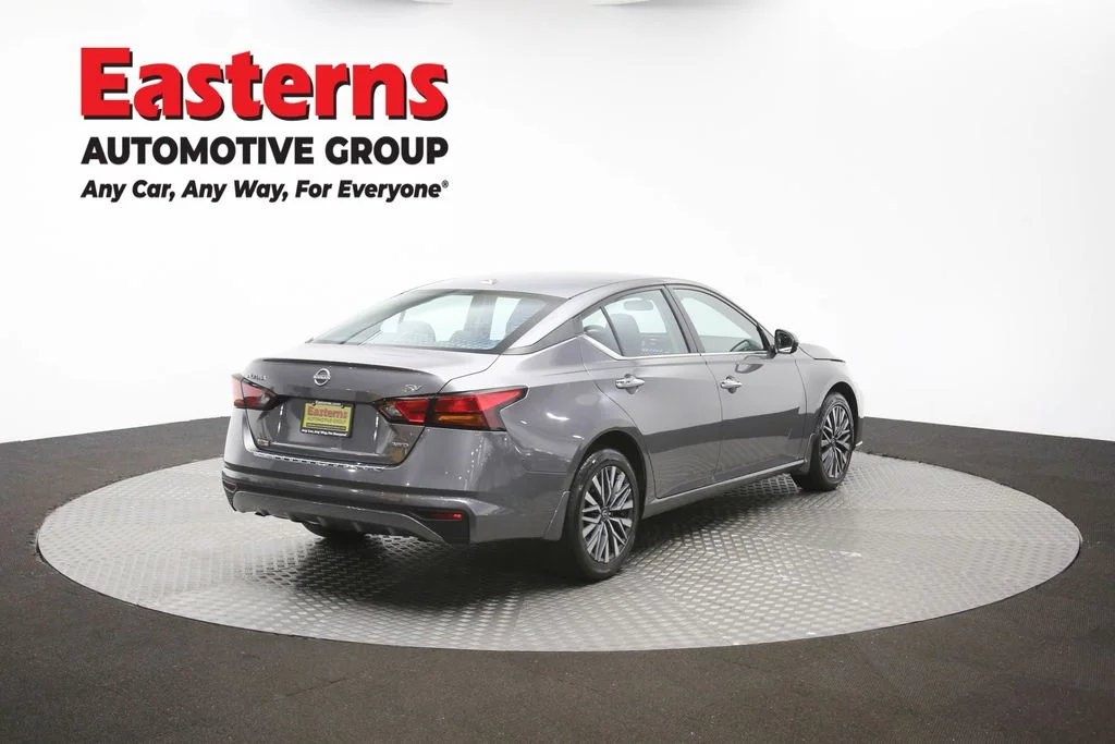 Used 2023 Gray Nissan 2.5 SV image 40