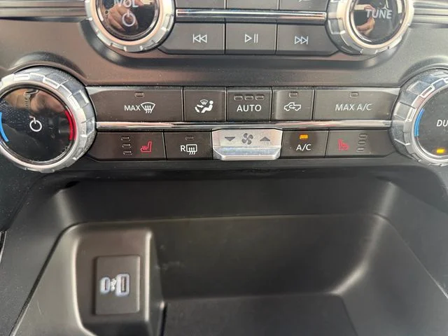 Used 2023 Blue Ford Tremor image 17