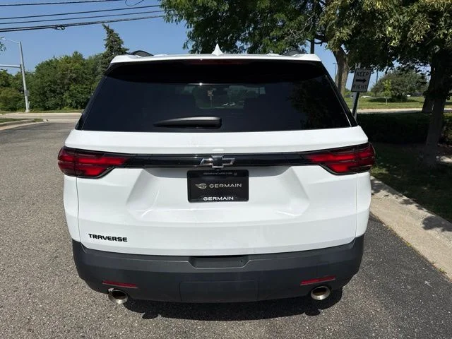 Used 2022 Summit White Chevrolet LS image 9