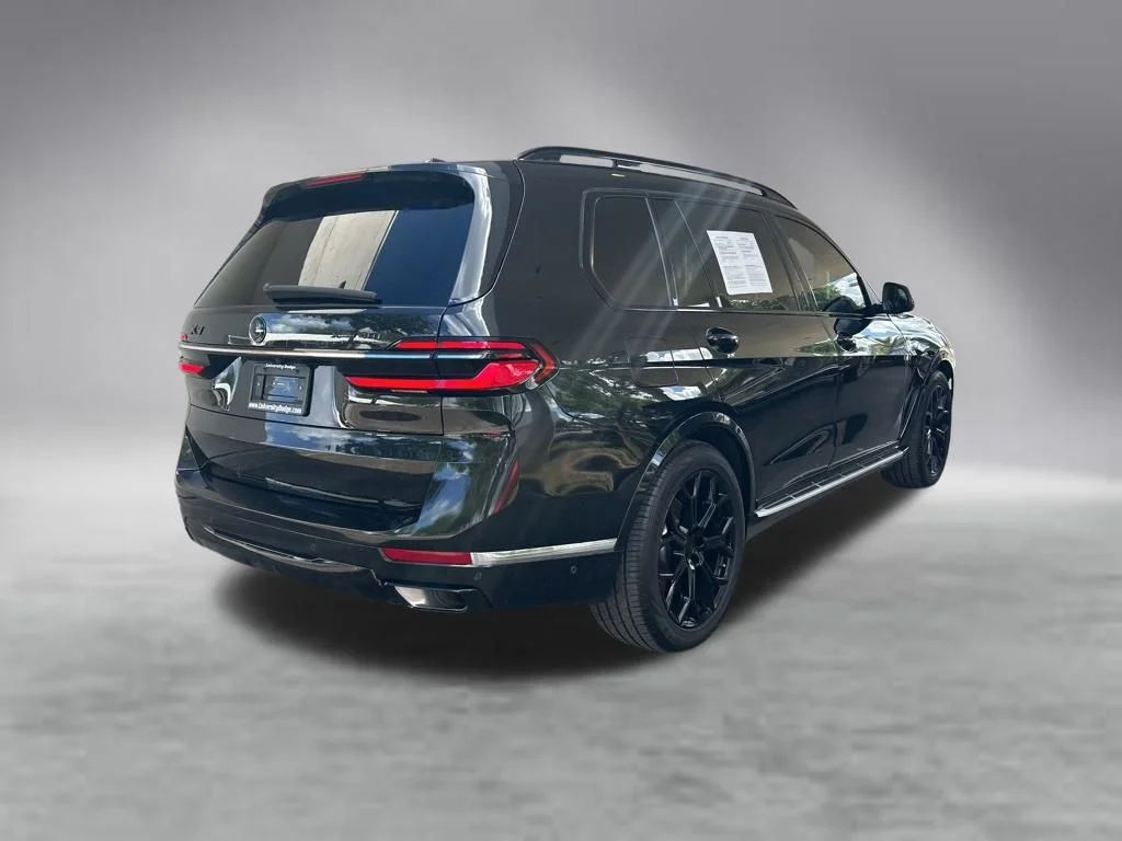 Used 2024 Black BMW xDrive40i image 3