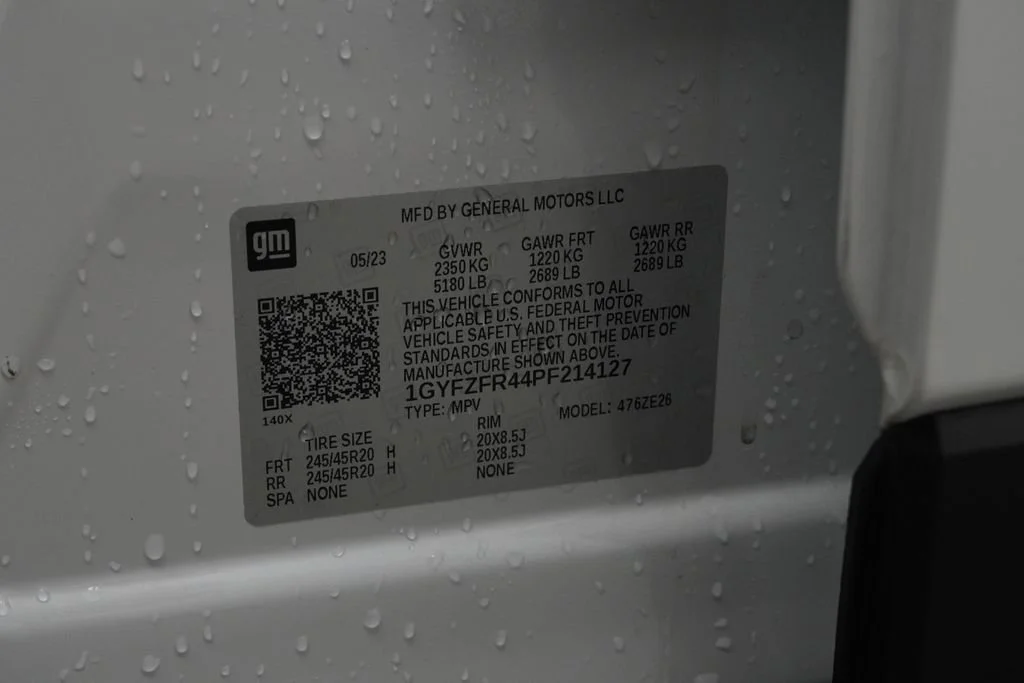 Used 2023 Crystal White Tricoat Cadillac Sport image 45