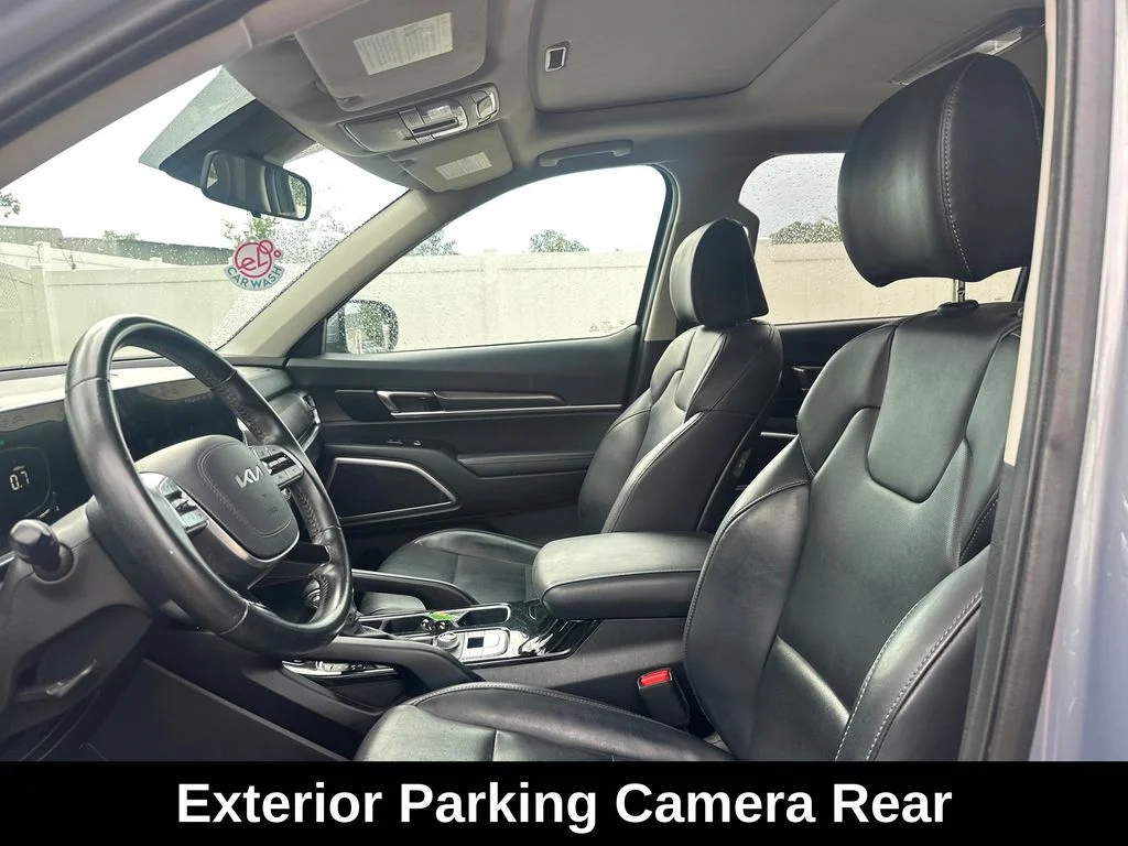 Used 2024 Silver Kia S image 11