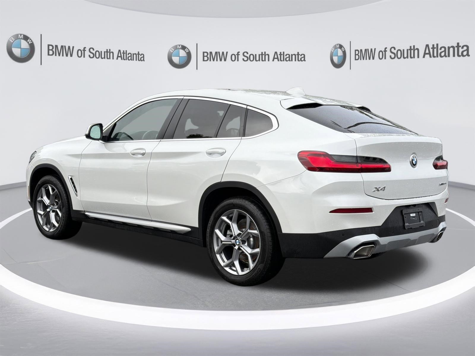 Used 2025 Mineral White Metallic BMW xDrive30i image 26