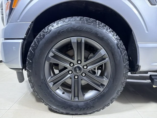 Used 2022 ICONICSILVER Ford XLT image 10