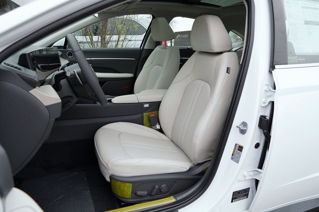 2025 Hyundai Sonata Hybrid Limited - Photo 39