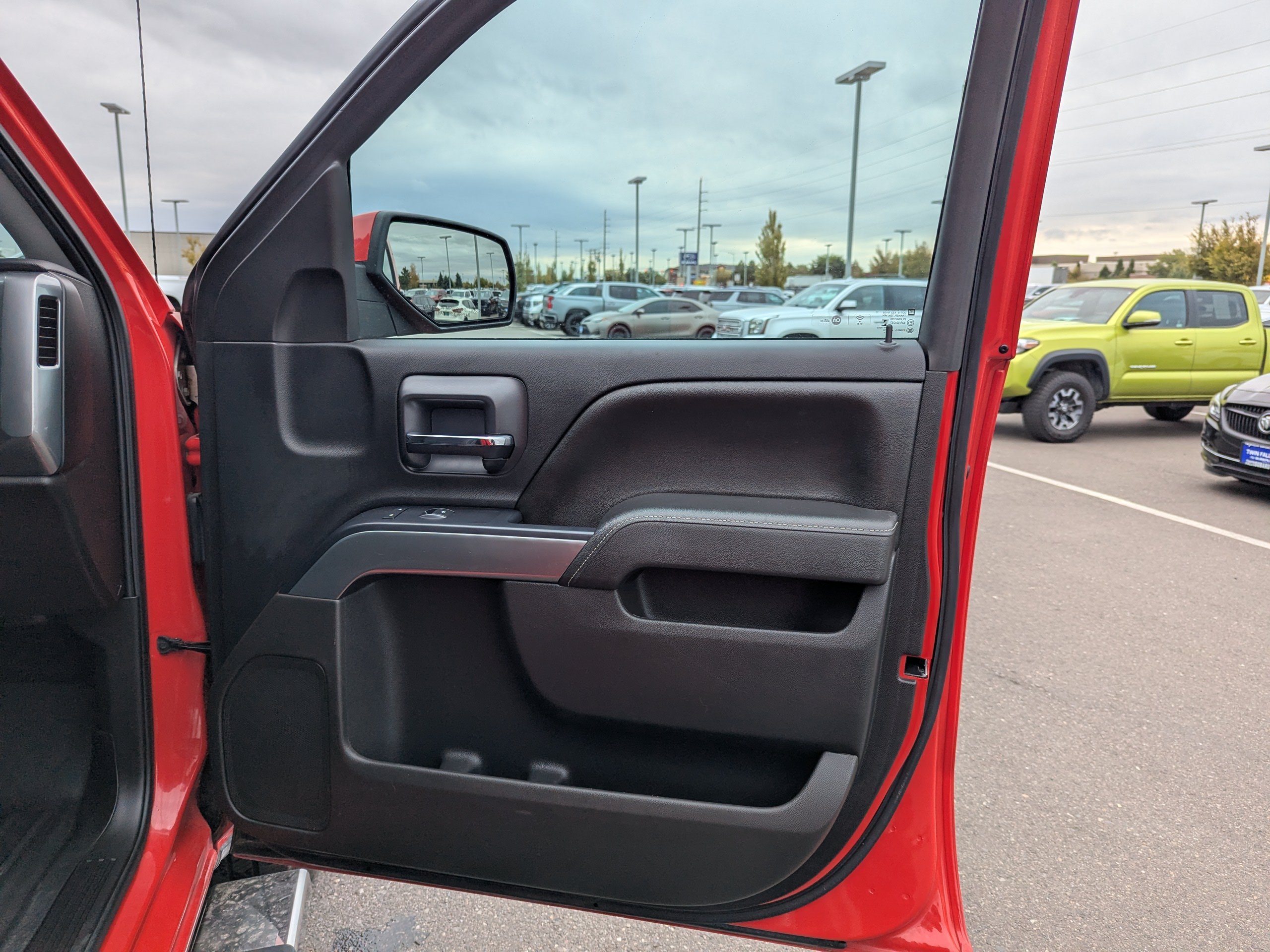 2016 Chevrolet Silverado 1500 LT - Photo 37