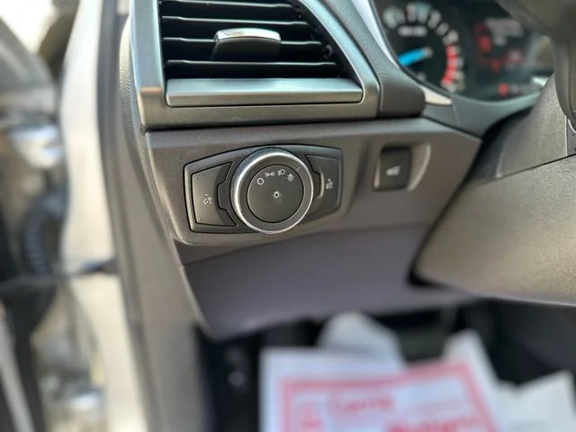 Used 2016 Silver Ford SE image 19