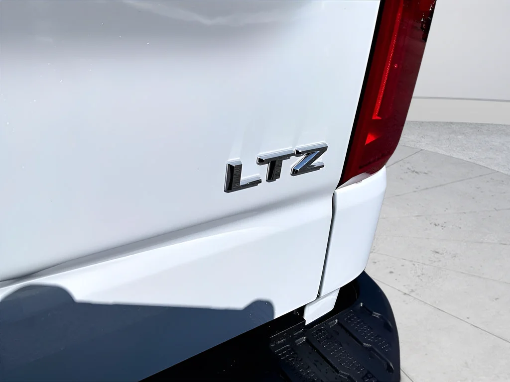 2026 Chevrolet Silverado 1500 LTZ - Photo 10