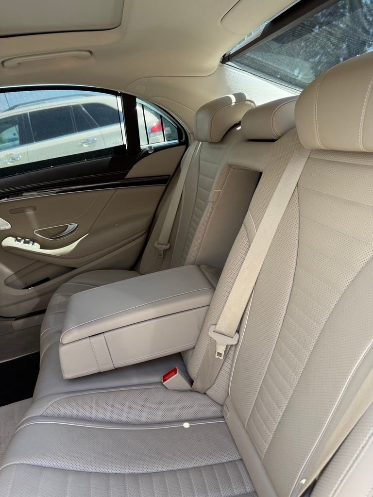 Used 2020 White Mercedes-Benz S 560 image 8