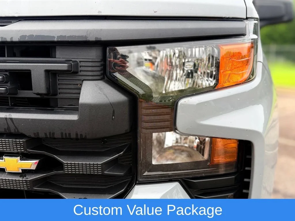 Used 2025 Slate Gray Metallic Chevrolet Custom image 14
