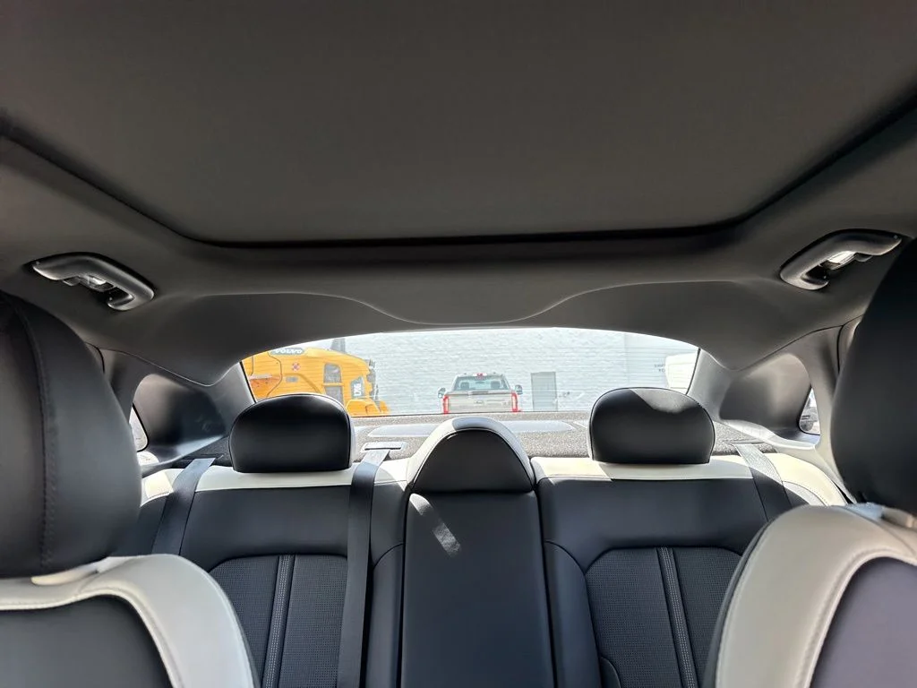 Used 2025 Yacht Blue Kia GT-Line image 29