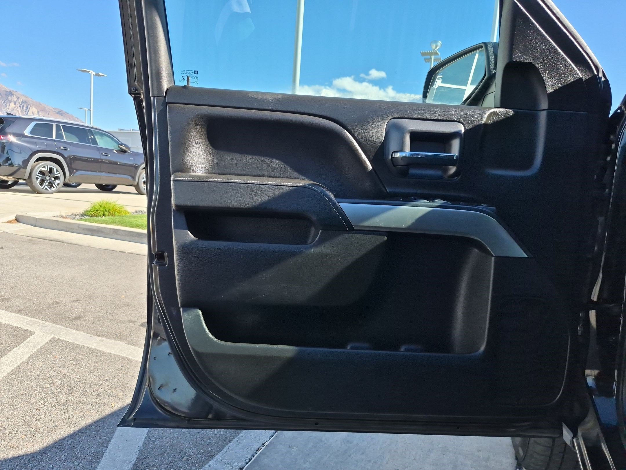 Used 2019 Black Chevrolet LT image 11