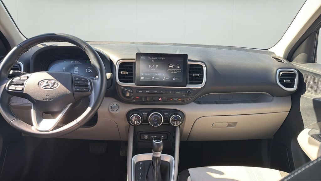 Used 2025 Gray Hyundai SEL image 14