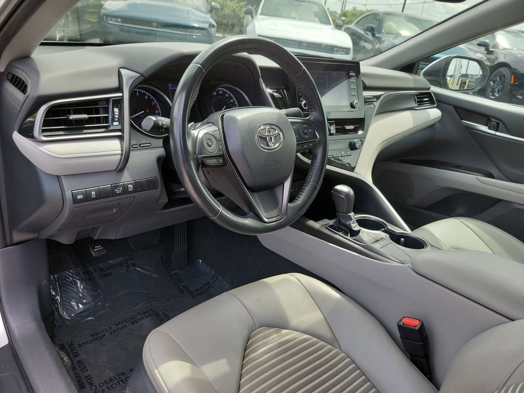 Used 2024 Silver Toyota SE image 9
