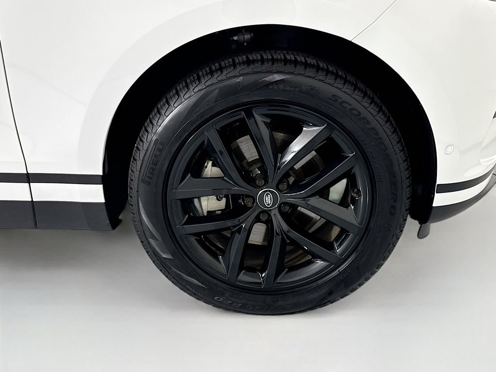 Certified Used 2024 Fuji White Land Rover S image 33