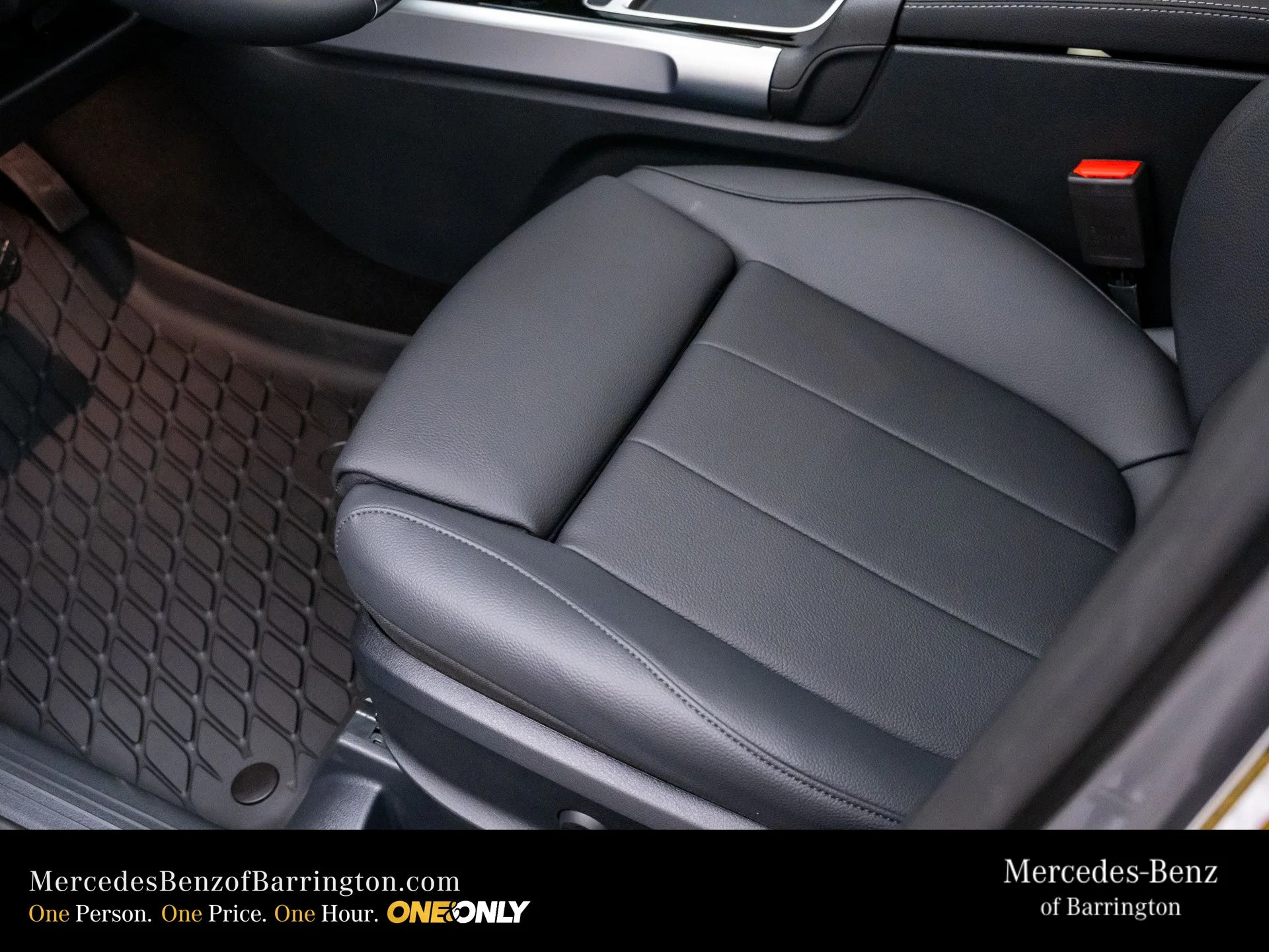 New 2026 Gray Mercedes-Benz GLB 250 image 17
