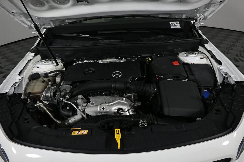 Used 2021  Mercedes-Benz GLB 250 image 33