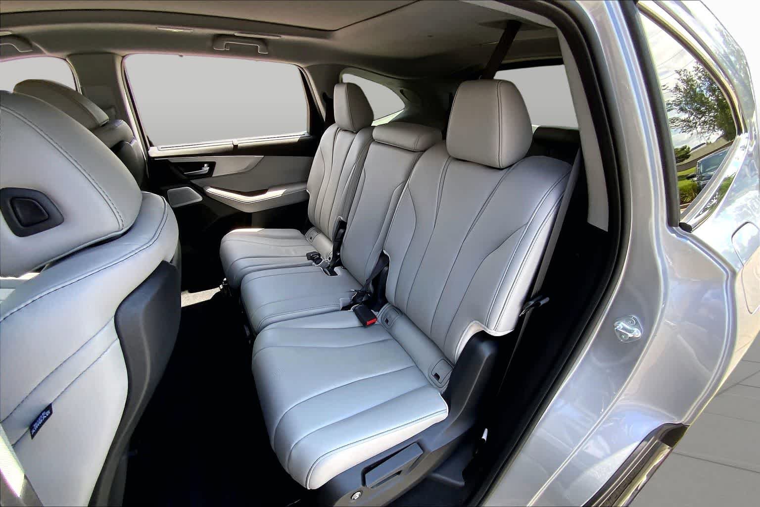 Used 2026 Solar Silver Metallic Acura w/Technology Package image 20