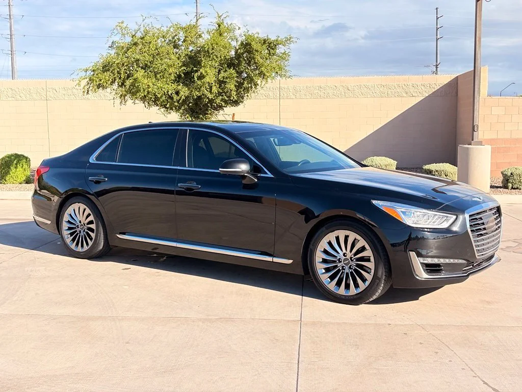 Used 2017 Caspian Black Genesis 3.3T Premium image 8