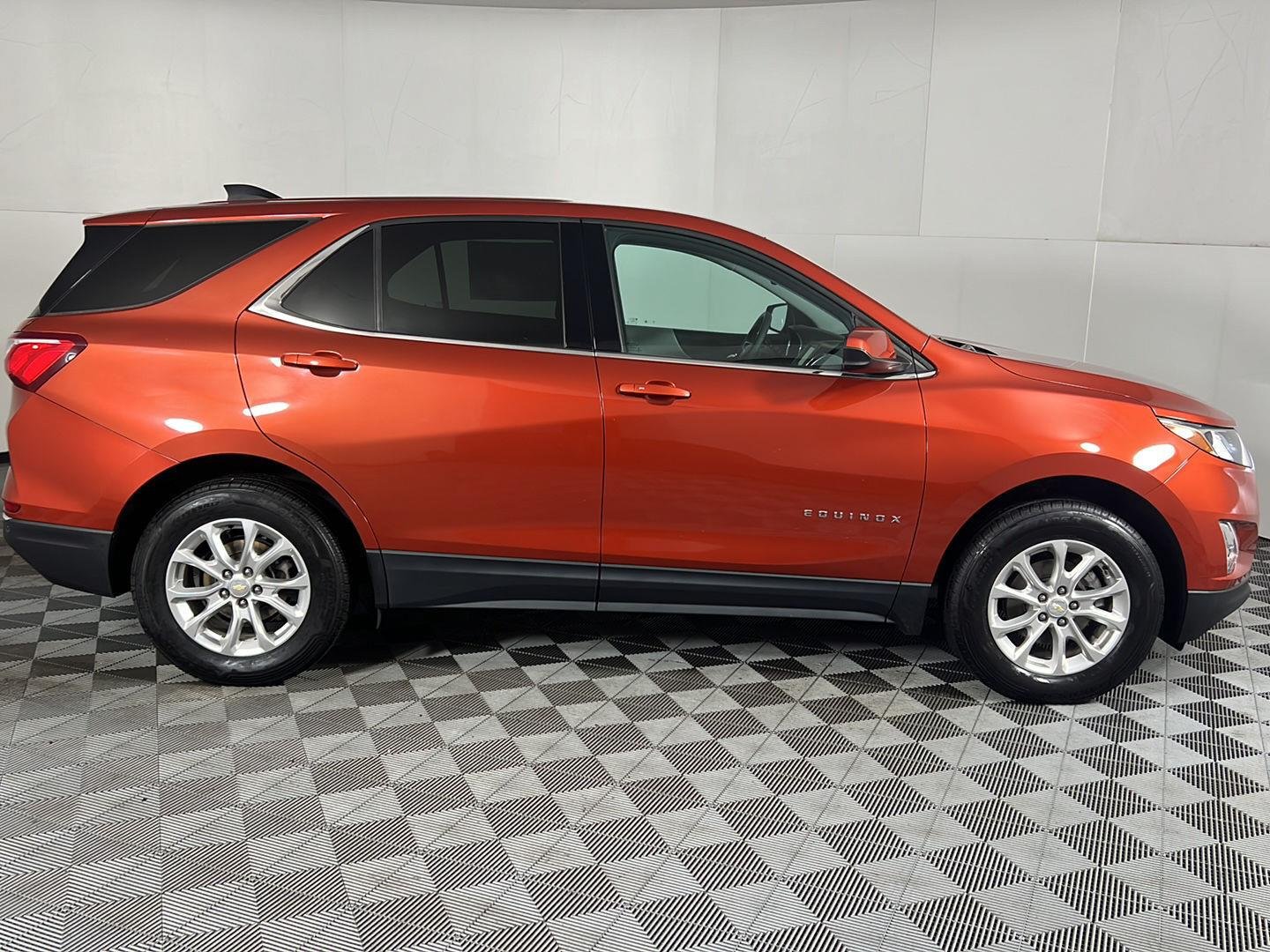 Used 2020 Cayenne Orange Metallic Chevrolet LT image 24