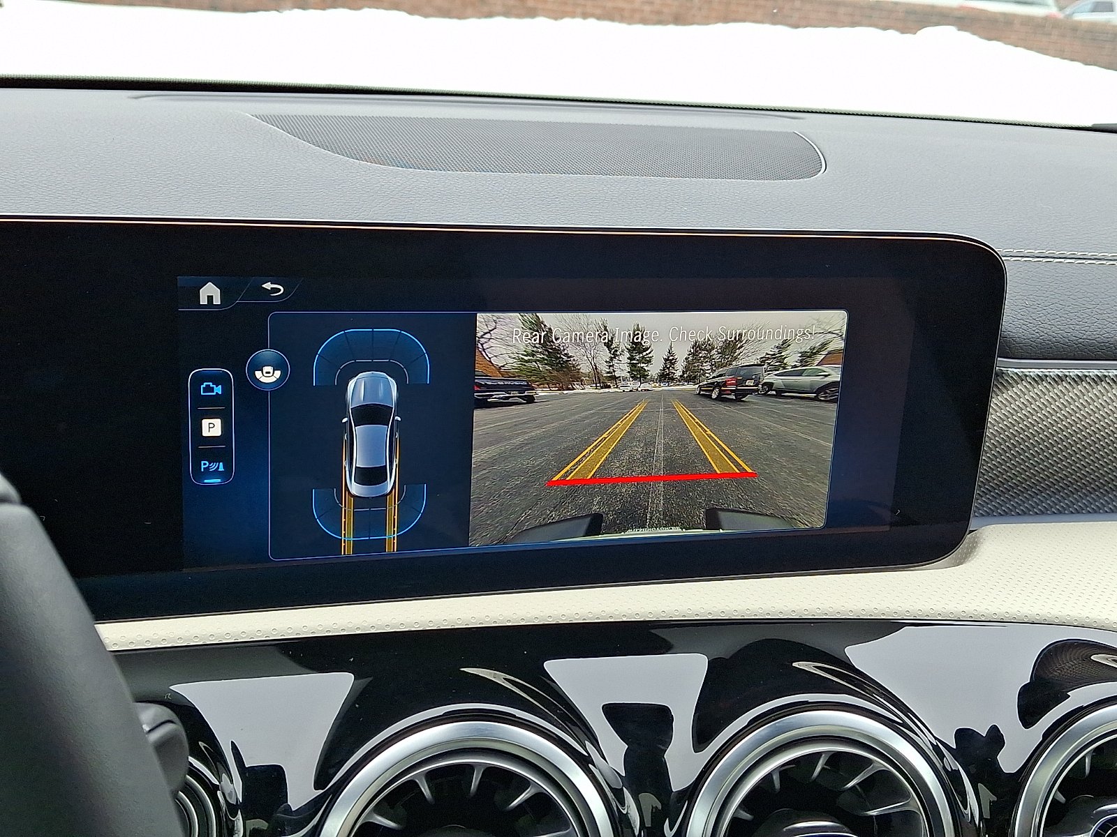 Certified Used 2025 Polar White - 149 Mercedes-Benz 4MATIC® image 18