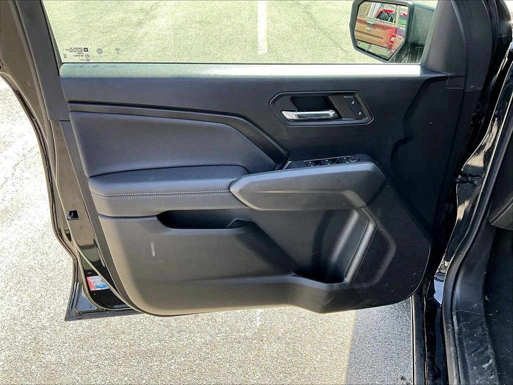 Used 2023 Black Chevrolet LT image 9