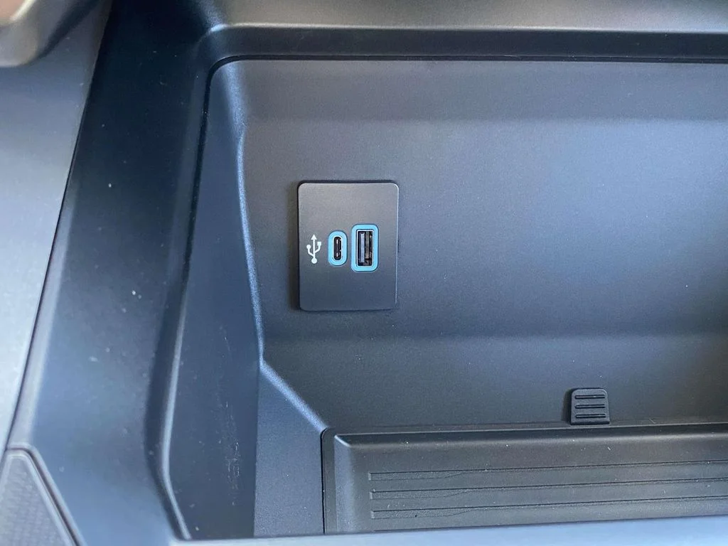 New 2026 Carbonized Gray Metallic Ford F-350® XLT image 30