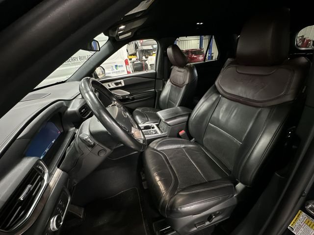 Used 2022 Blue Ford Platinum image 17