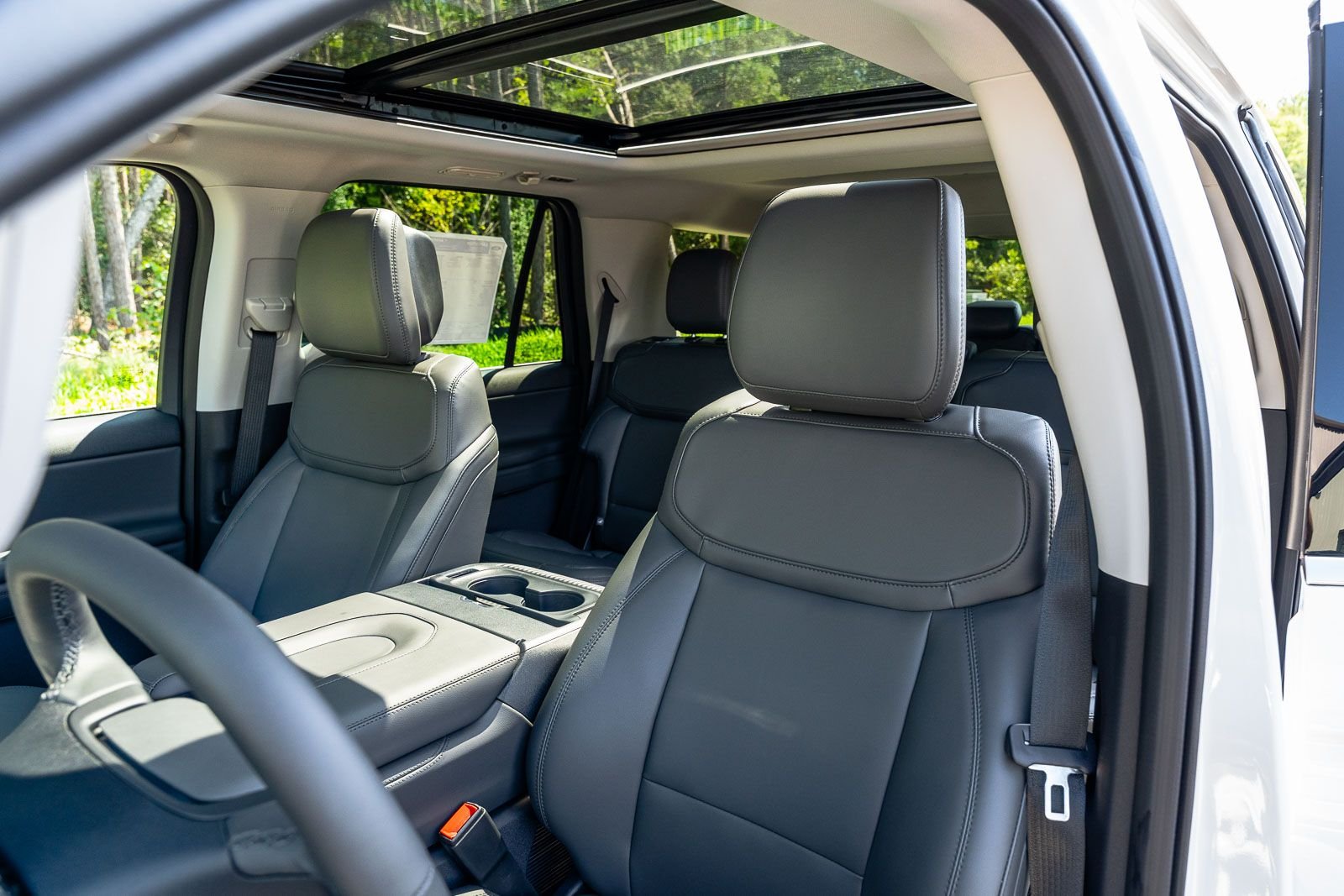 New 2027 Star White Metallic Tri-Coat Ford Active image 19