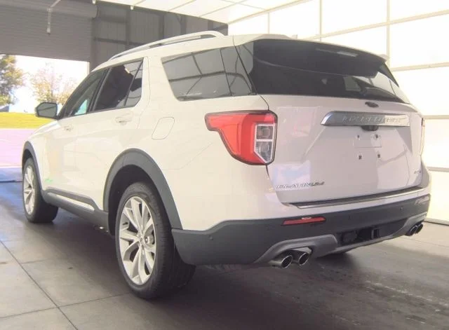 Used 2022 White Ford Platinum image 2