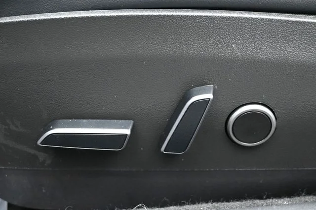 Used 2023 White Tesla Base image 8