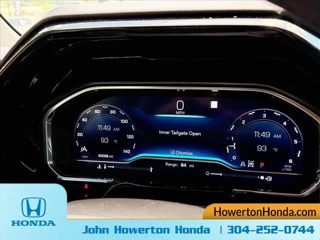 Used 2022  Chevrolet RST image 19