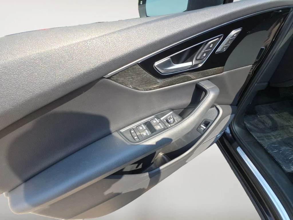 Used 2019 Black Audi 55 Premium Plus image 10