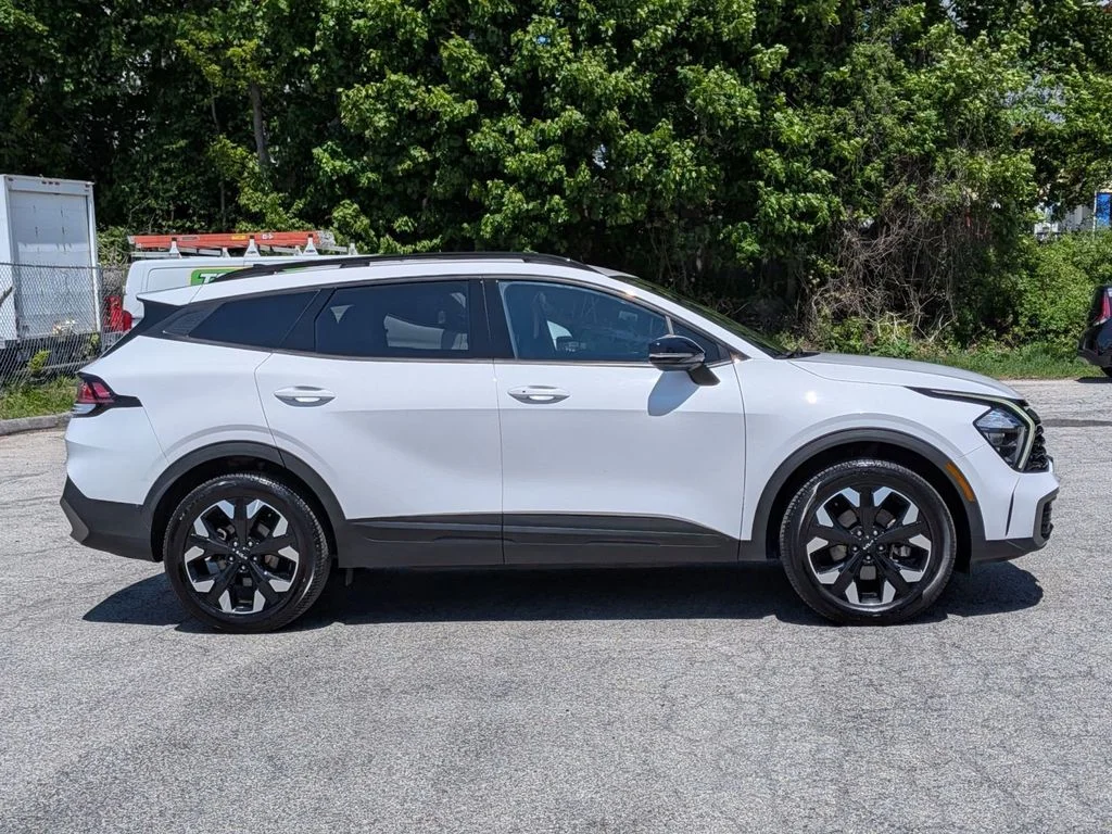 Used 2023 White Kia X-Line image 2