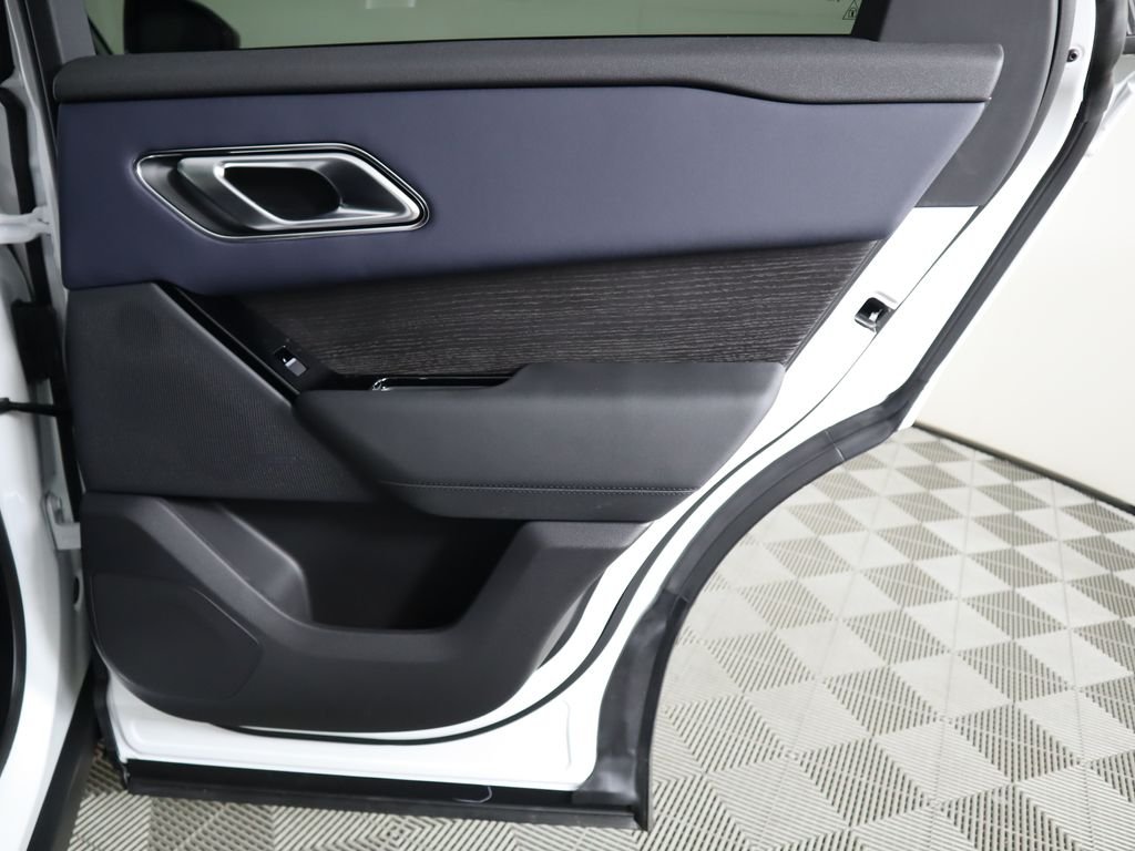 Certified Used 2024 Fuji White Land Rover S image 29