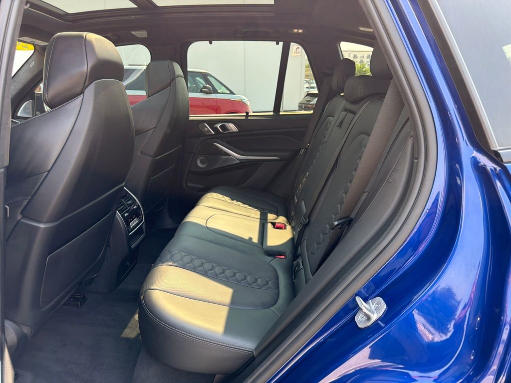 Used 2022 Blue Metallic BMW Base image 12