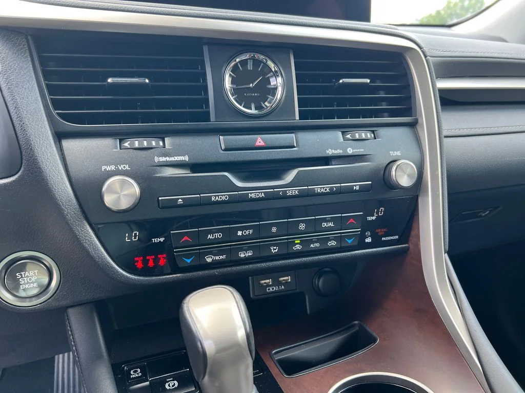 Used 2020 Silver Lexus 350 image 27