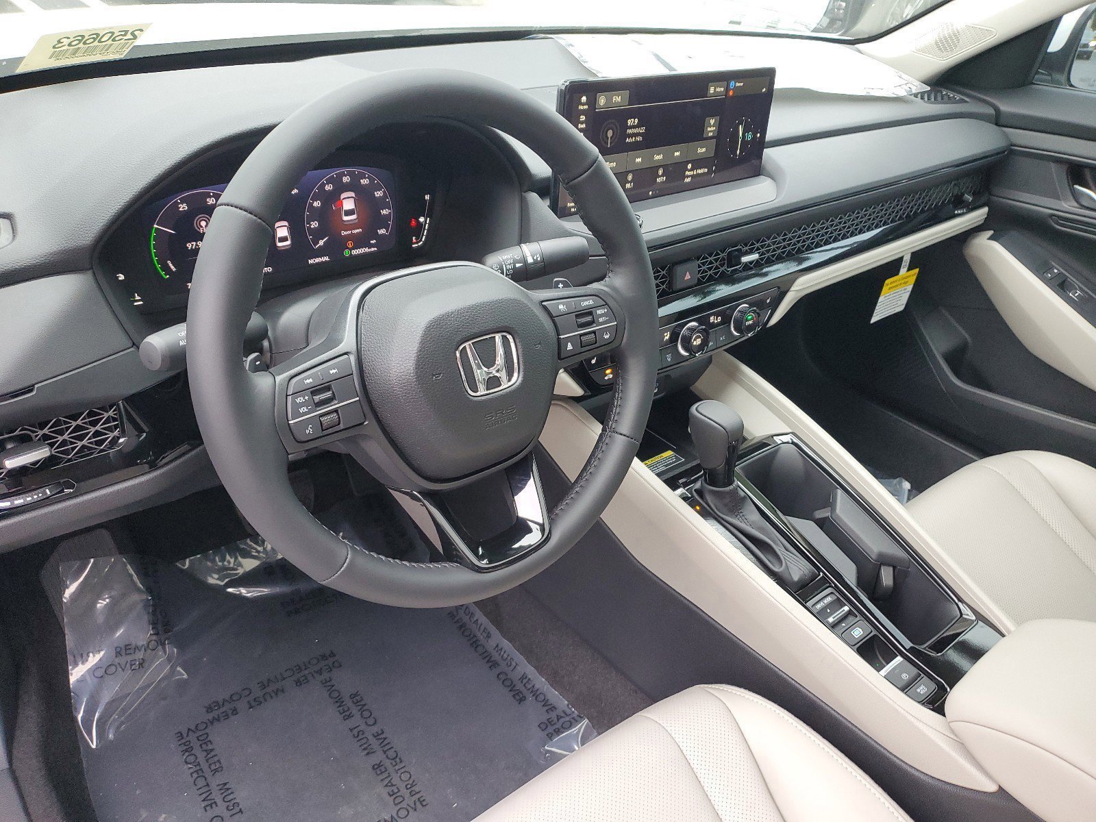 2025 Honda Accord Hybrid EX-L - Photo 17
