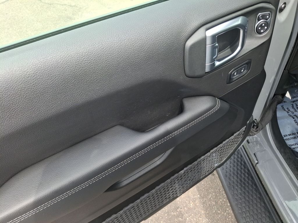 Used 2023 Gray Jeep Sahara 4xe image 15